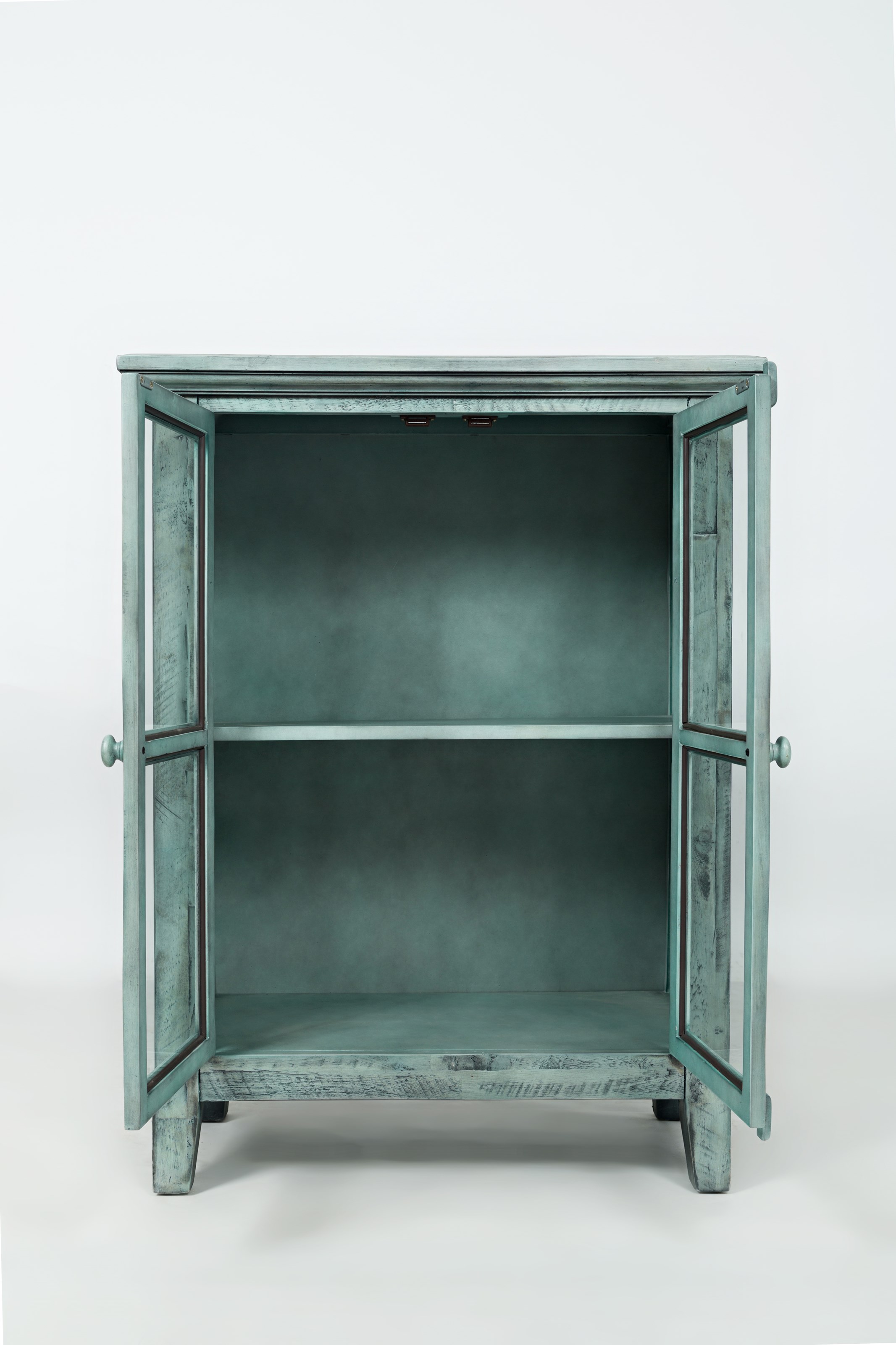 Locking accent cabinet top
